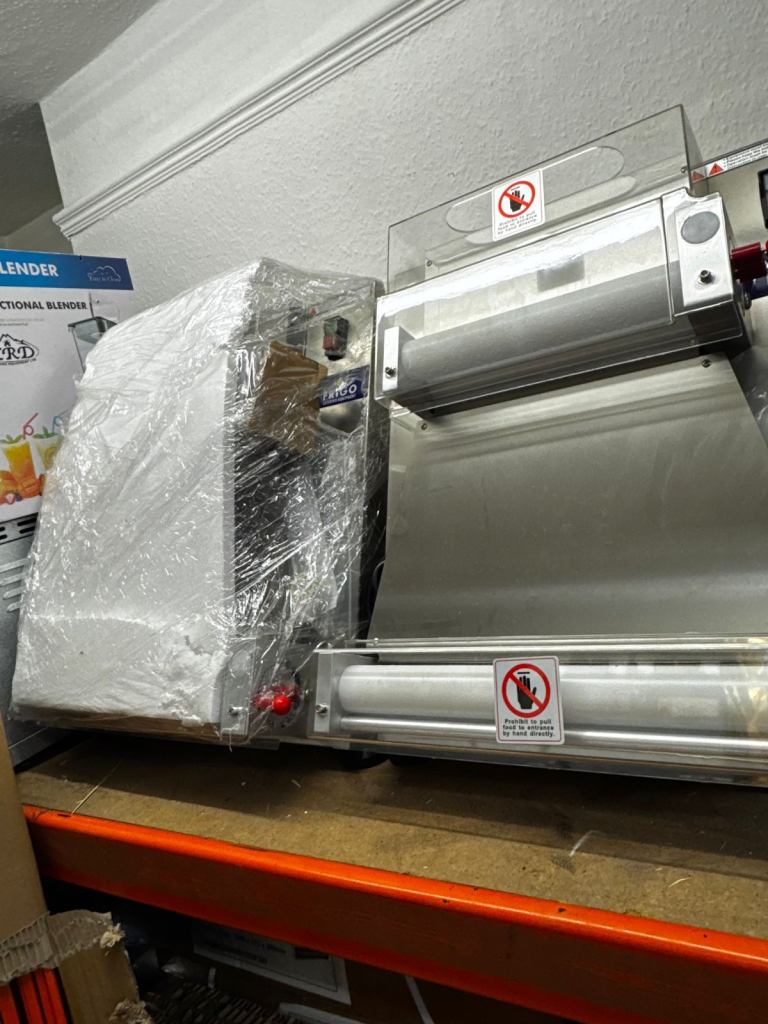 Commercial dough roller top quality cafe shop pizza restaurant 