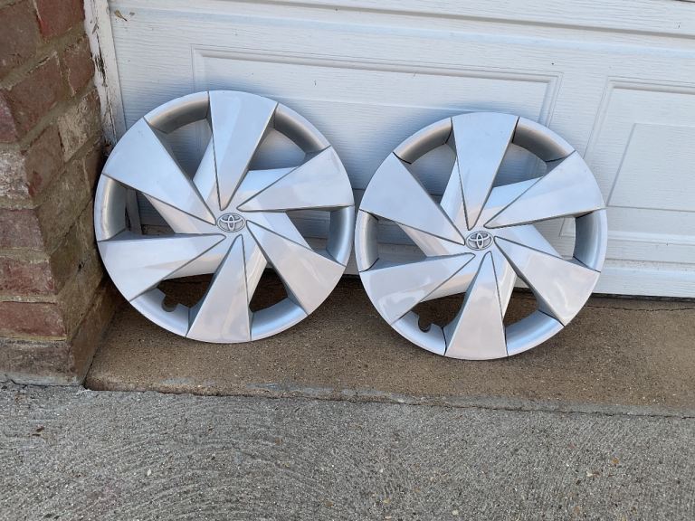 Toyota wheel trims