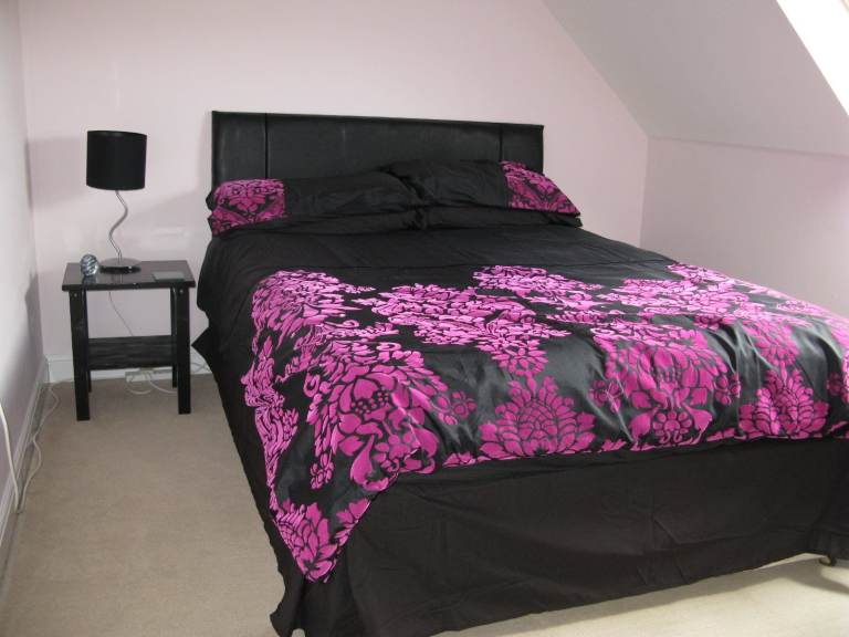 Double room with adjoining shared bathroom
