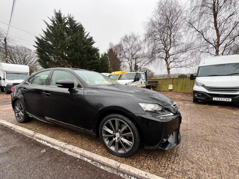 2015 Lexus IS 300h Advance 4dr CVT Auto SALOON Petrol/Electric Hybrid Automatic