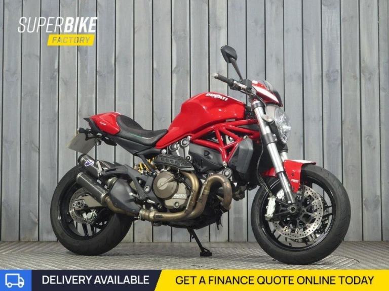 2015 15 DUCATI MONSTER 821