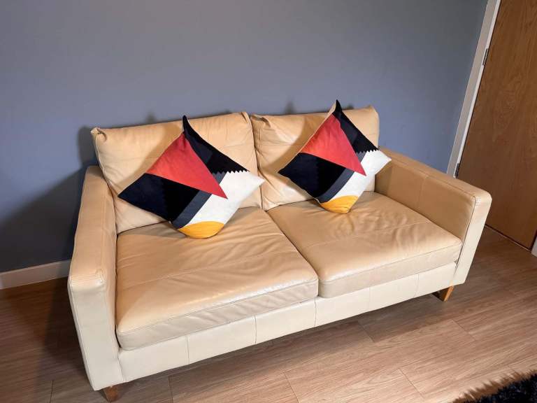 Sofa Top Quality Leather Cream Settee 2/3 seater Stylish Design from John Lewis
