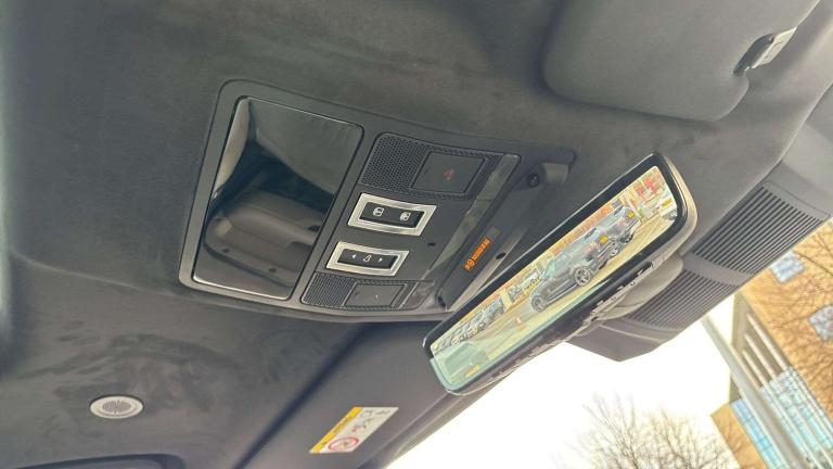 2025 Land Rover Defender 4.4 P635 Octa Edition One 110 5dr Auto SUV Petrol Automatic