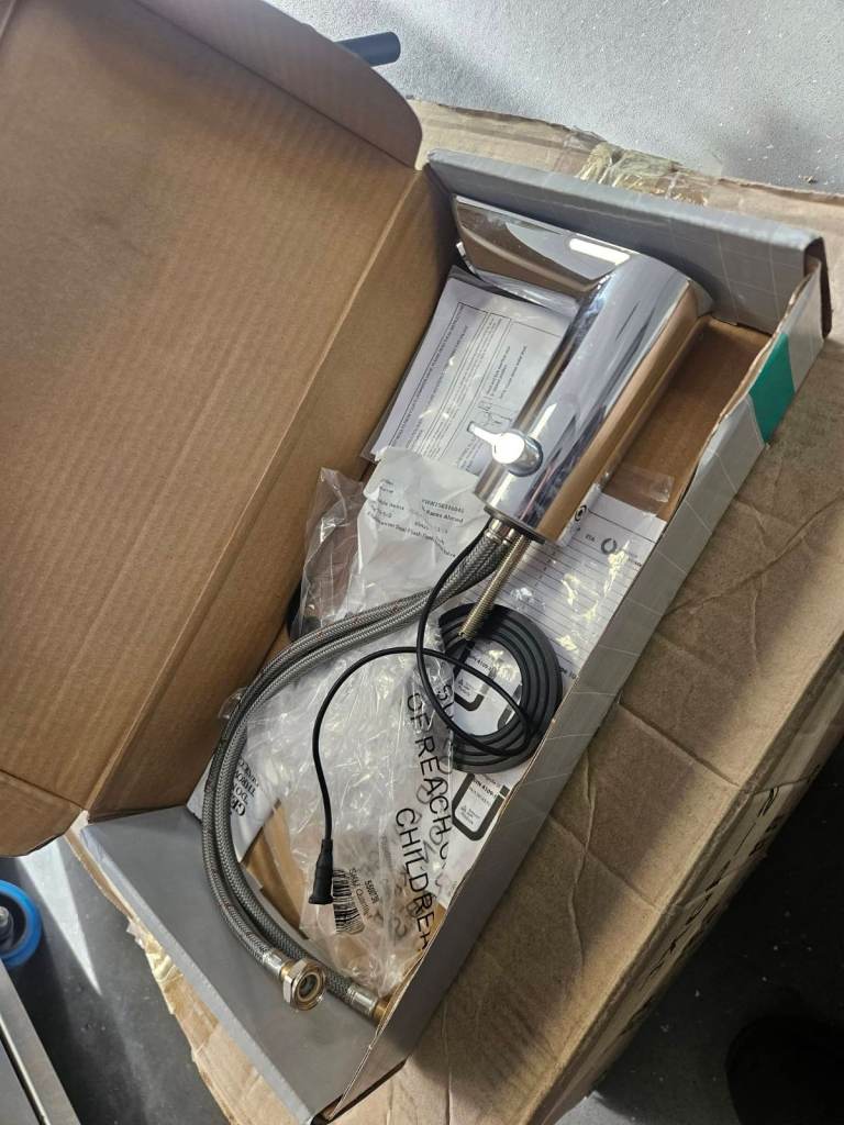 New Chrome Basin Mixer Tap with Sensor – Unused