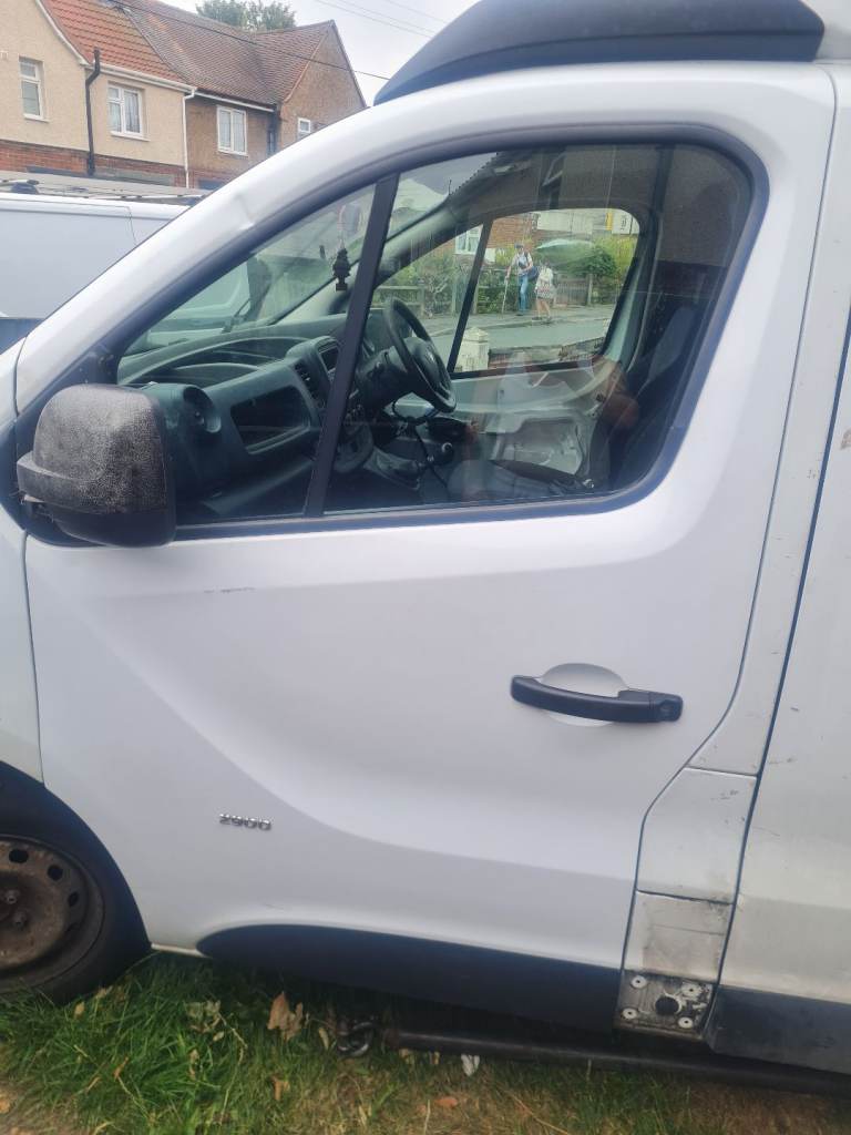 Vauxhall vivaro 2016 passenger side door 