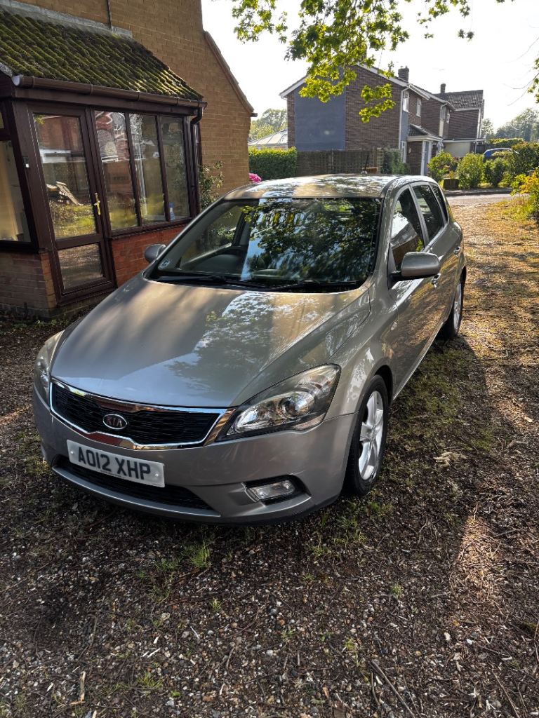 Kia, CEED, Hatchback, 2012, Manual, 1582 (cc), 5 doors