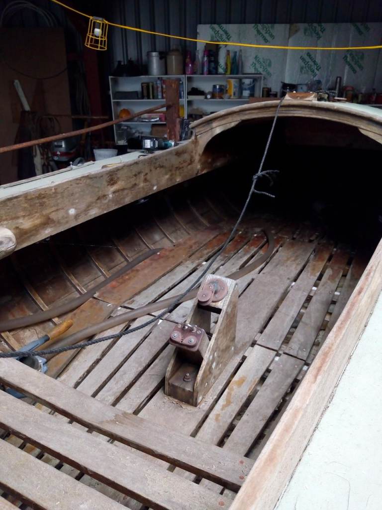 21 foot sailing boat