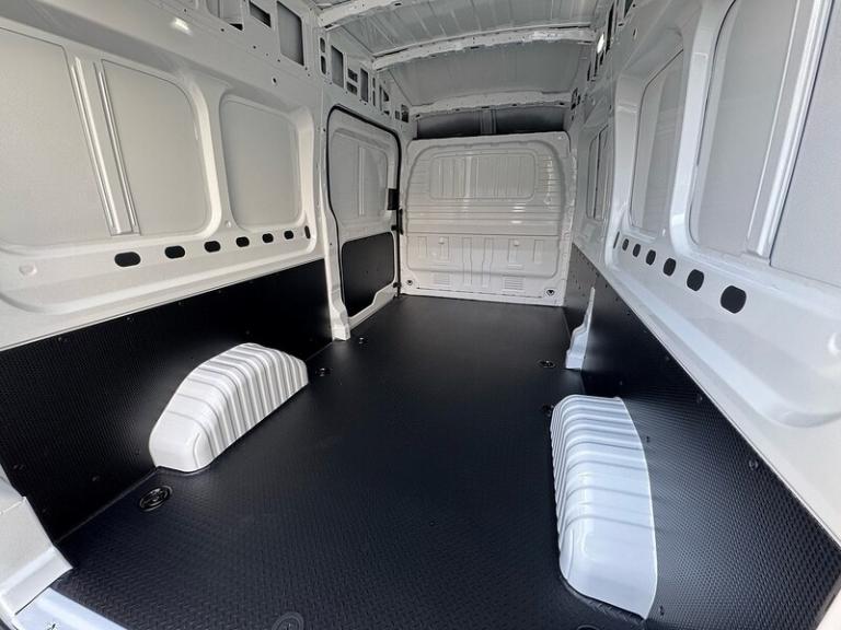  Maxus Deliver 9 Base Lxh L3 H3 High Roof Panel Van with Car Play, Reverse Camera, Aircon Panel V...