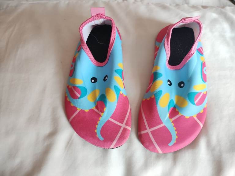 Kids beach/pool shoes