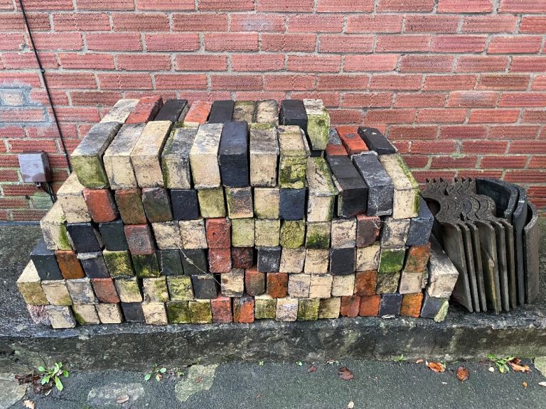 image for Bricks, roof tiles FREE