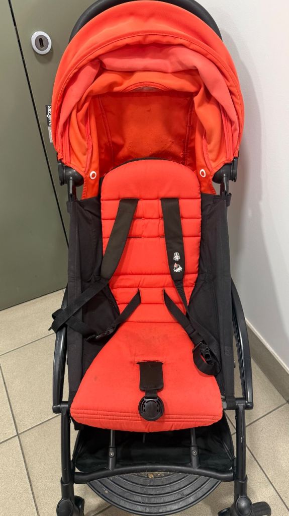 Red Babyzen Yoyo pram Stroller 