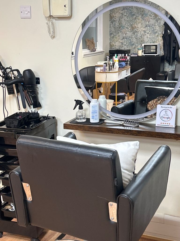 SALON CHAIR FOR RENT 