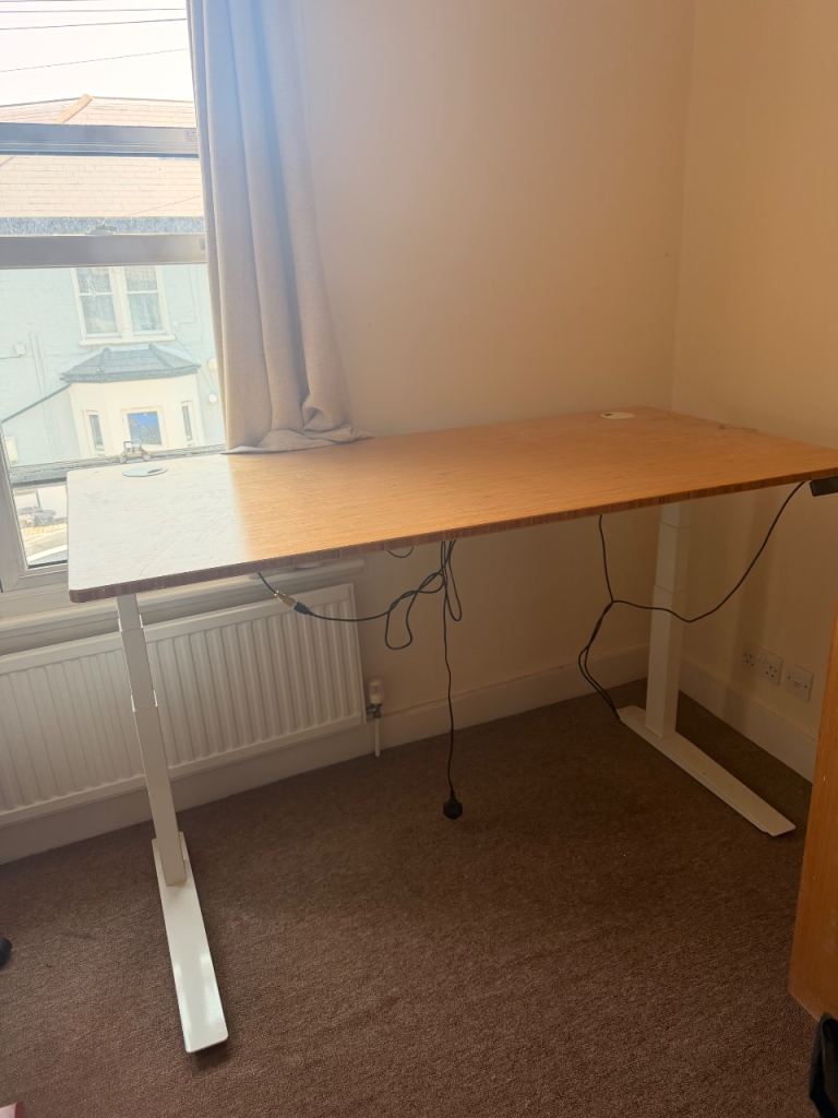 Standing Desk with Motor