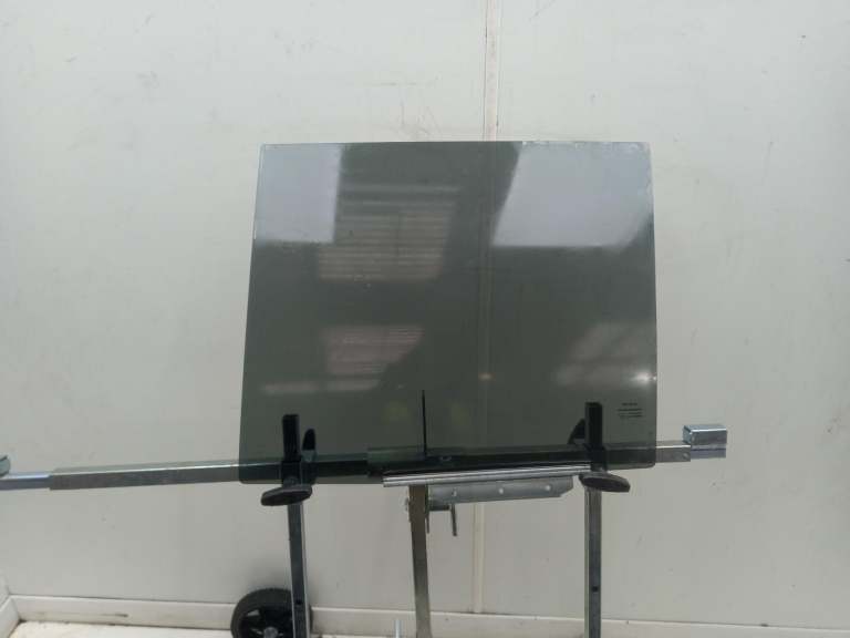 Toyota Hilux Window Glass N/S 2015-2025 Unknown Pickup Rear Lh 681240k260