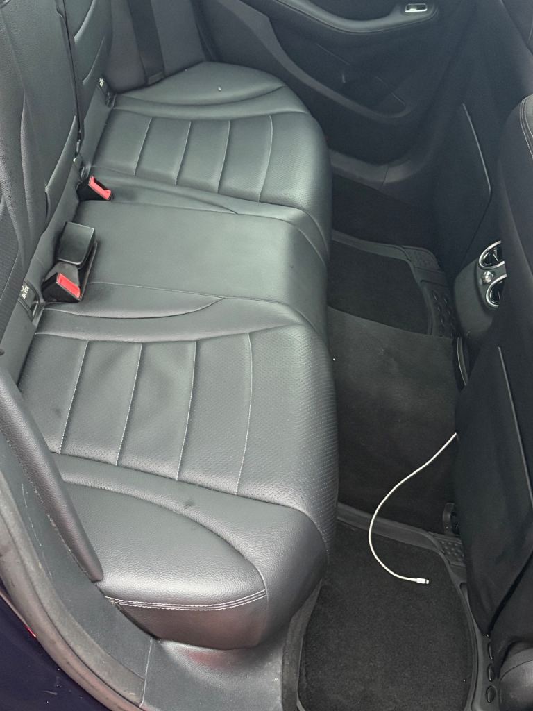 Mercedes-Benz, C CLASS, Saloon, 2015, Manual, 2143 (cc), 4 doors