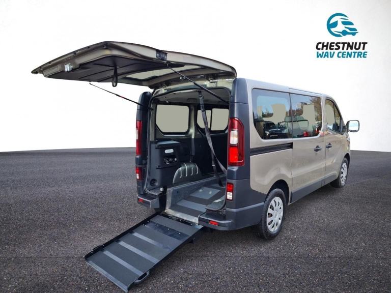 RENAULT TRAFIC WAV Wheelchair Access Vehicle L1H1 SWB 2.0 Diesel 2020 2020