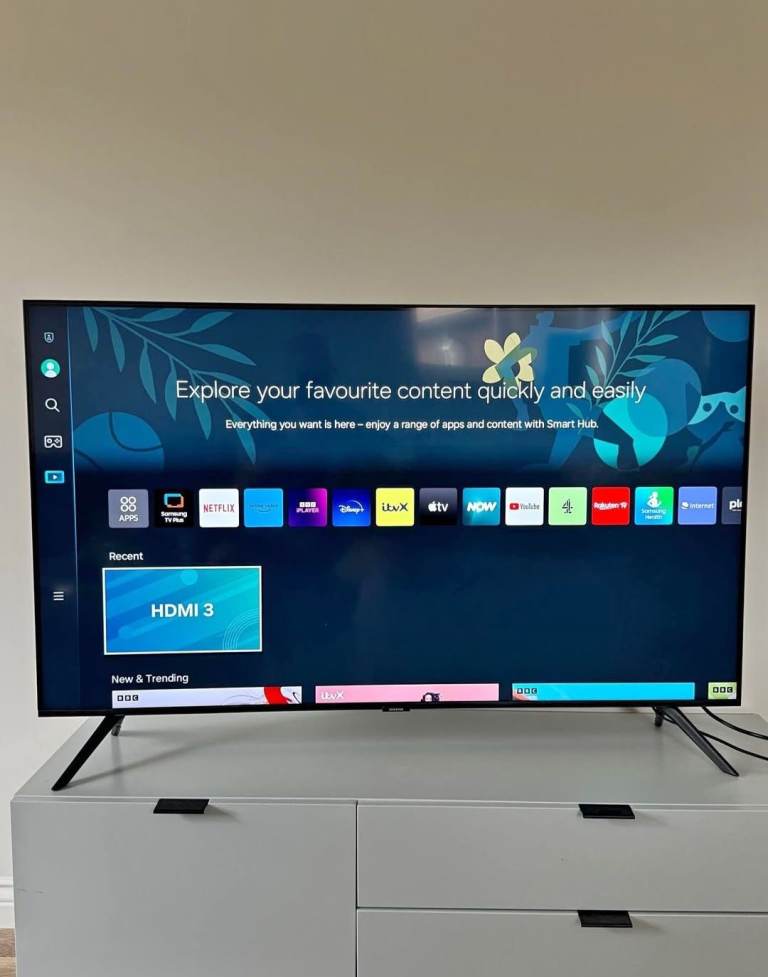Nearly New SAMSUNG 50" SMART 4K ULTRA HDR LED TV TELEVISION 