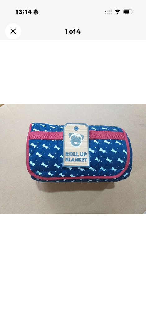 Roll up dog blanket