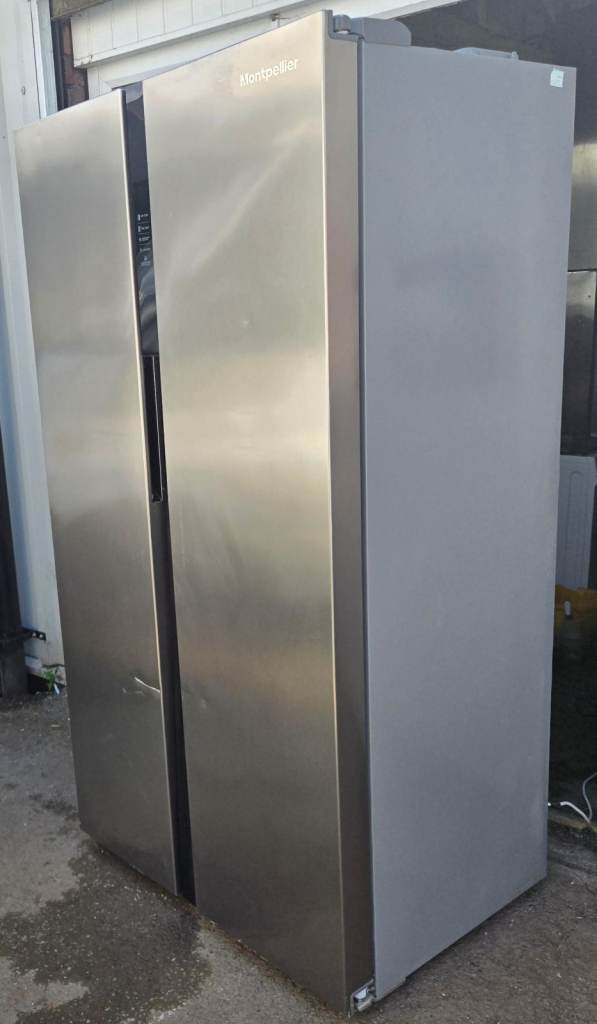 Montpellier M510BX American style Fridge Freezer – Good Working Order
