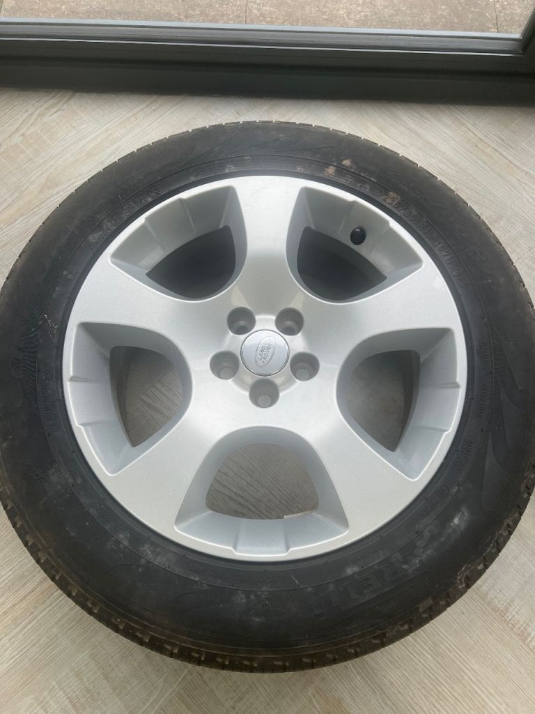 Alloy wheel/rim for Land Rover discovery sport