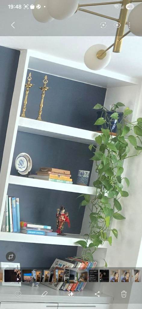 Made to mesure mdf bespoke floating shelves