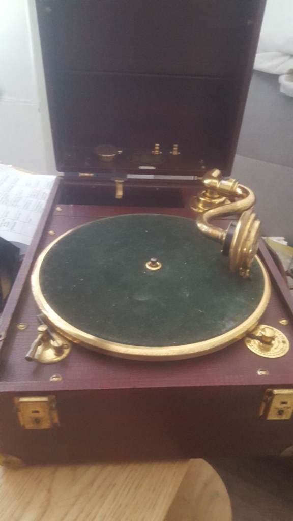 Edison Bell Portable Gramophone with Brass Details – Good Condition