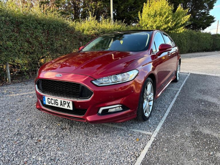 2016 Ford Mondeo 20 TDCi Titanium 5dr HATCHBACK Diesel Manual