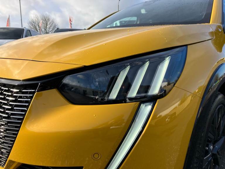 2023 Peugeot 208 1.2 PureTech 100 GT 5dr Hatchback PETROL Manual