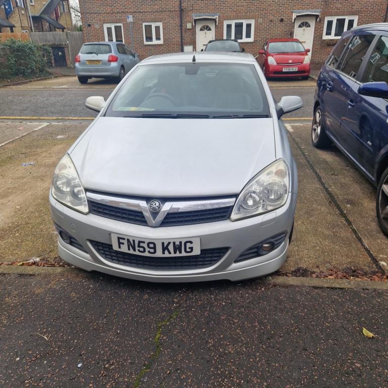 Vauxhall, ASTRA, Convertible, 2009, Manual, 1796 (cc), 3 doors