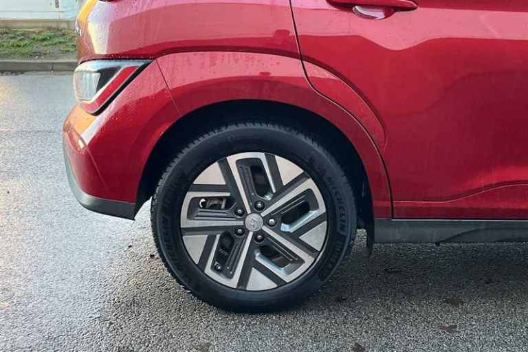 2022 Hyundai KONA 64kWh Premium SUV 5dr Electric Auto (10.5kW Charger) (204 ps) SUV Electric Auto...