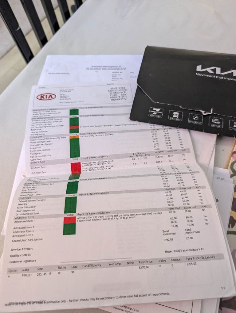 Full car service history Kia Sportage 