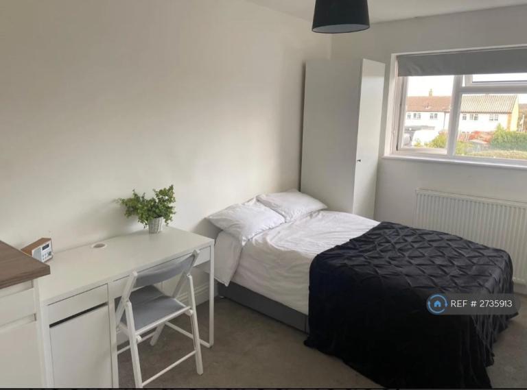 1 bedroom in Gaywood, Essex, SS15 (#2735913)