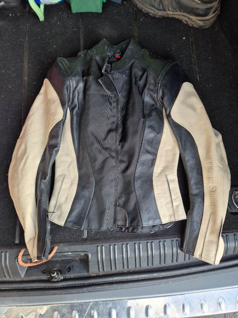 Ladies bike 2peice leathers 