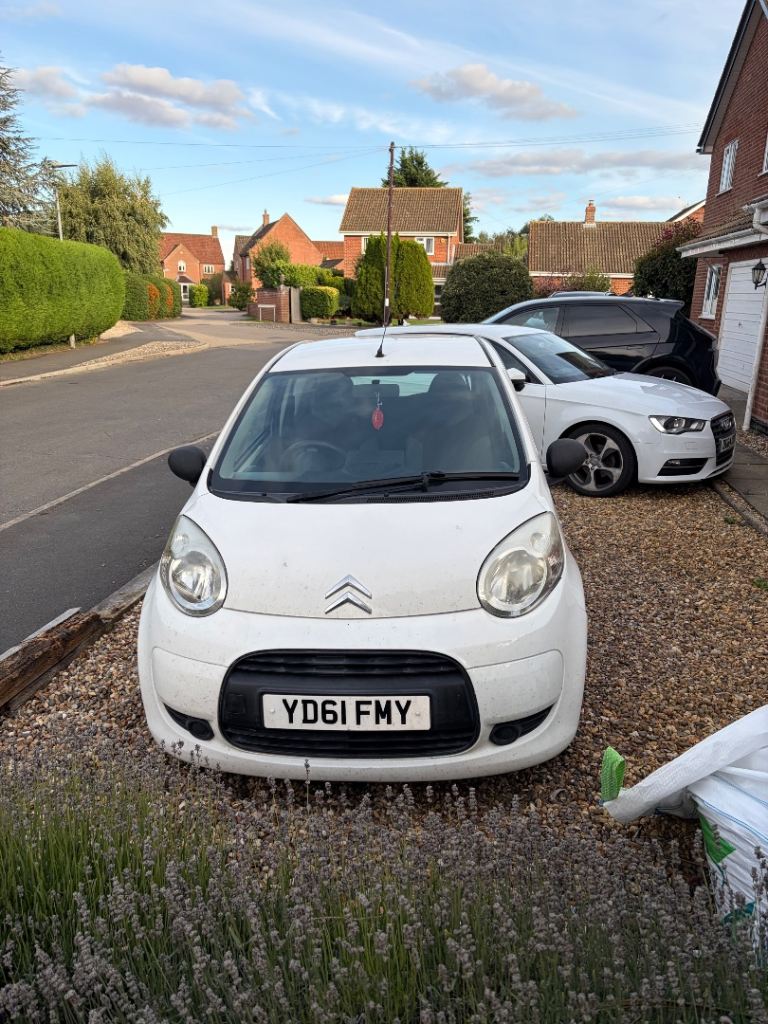Citroen, C1, Hatchback, 2011, Manual, 998 (cc), 3 doors