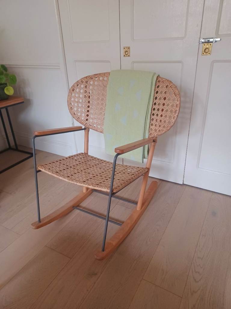 Beautiful Rattan Rocking Chair 
