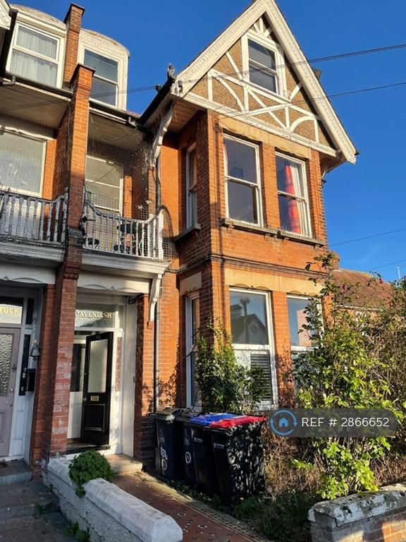 2 bedroom flat in Canterbury Road, Herne Bay, CT6 (2 bed) (#2866652)