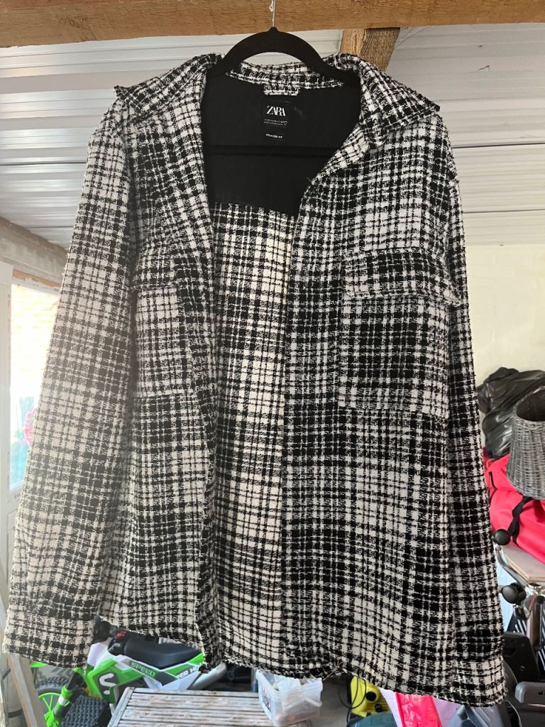 Zara black & white check jacket size large good condition 
