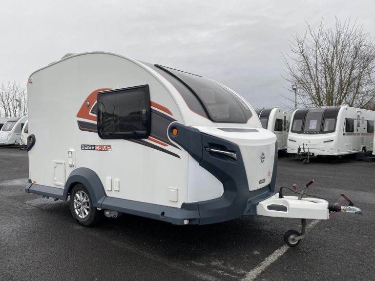2019 SWIFT BASECAMP 2 PLUS LUXURY 2 BERTH TOURING CARAVAN