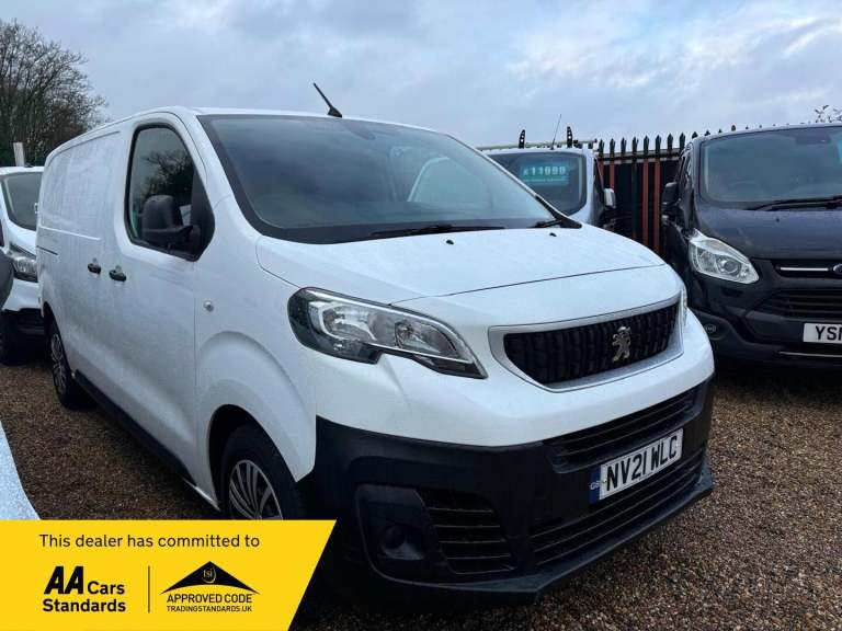 Peugeot Expert 2.0 BlueHDi 1400 Professional Standard Panel Van MWB Euro 6 (s/s) 6dr Diesel Manual