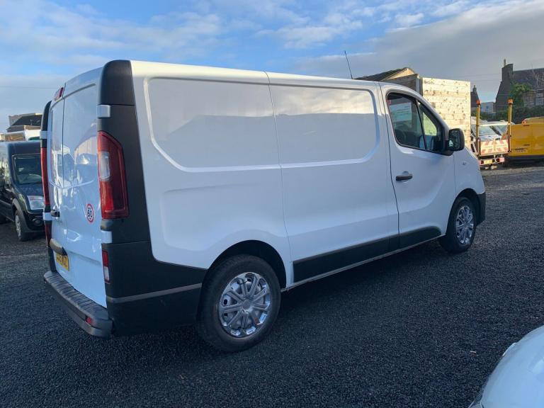 2015 Renault Trafic SL27 ENERGY dCi 120 Business Van PANEL VAN Diesel Manual