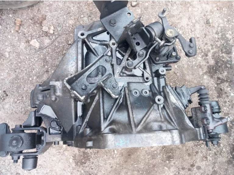 Toyota avensis 2015 2litre D4D 6 Speed gearbox 