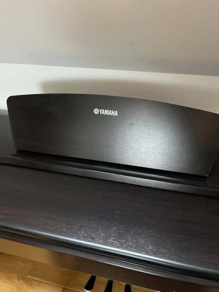 Yamaha YDP-131 digital piano
