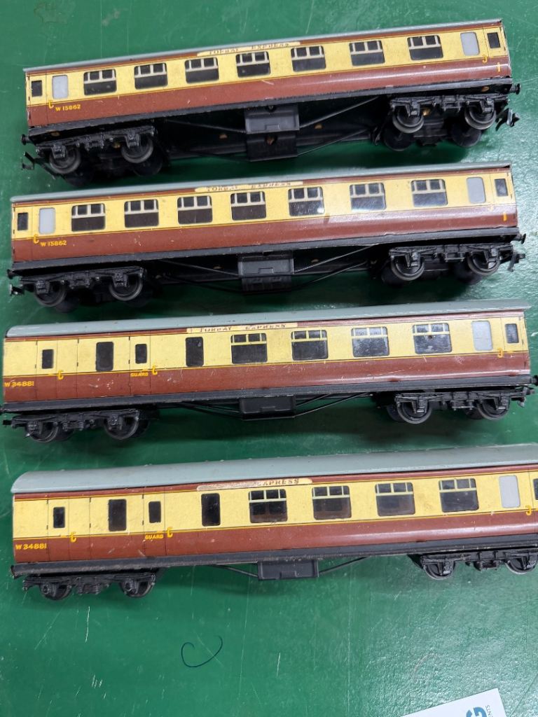 Hornby Carriages