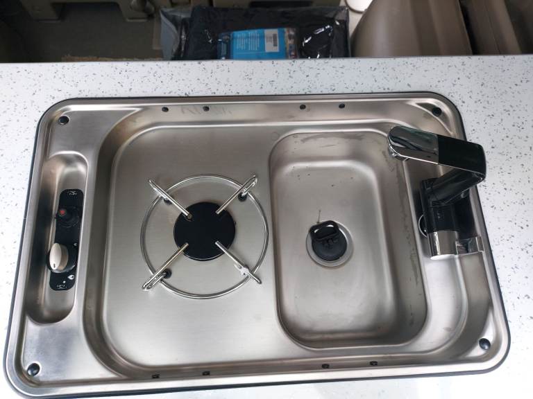 Nissan Serena Brown Mini Campervan 5 seater, 2007, 1990 (cc) really clean and nice 