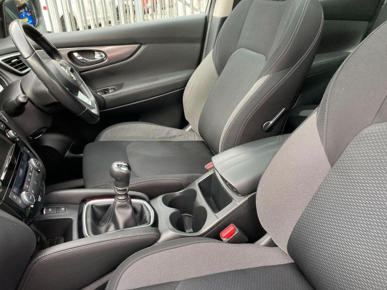 2019 Nissan Qashqai 1.3 DiG-T N-Connecta 5dr HATCHBACK PETROL Manual
