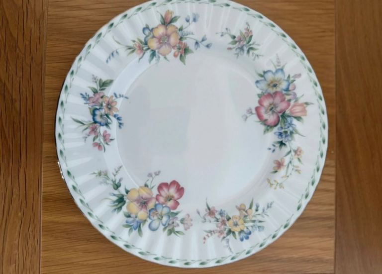 Royal Albert ‘Constance’ Plate