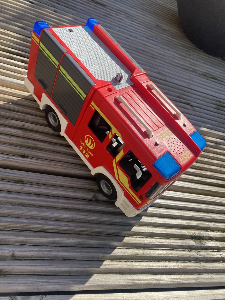 Play mobile fire truck and car