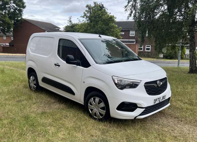 VAUXHALL COMBO 1.6 Turbo D 2300 Sportive 2020