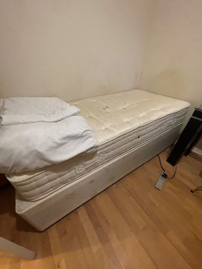 SINGLE DIVAN BED WITH MATRESS 