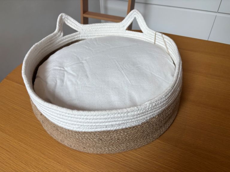 Woven Pet Cat Dog Bed Basket Round Sleeping Nest